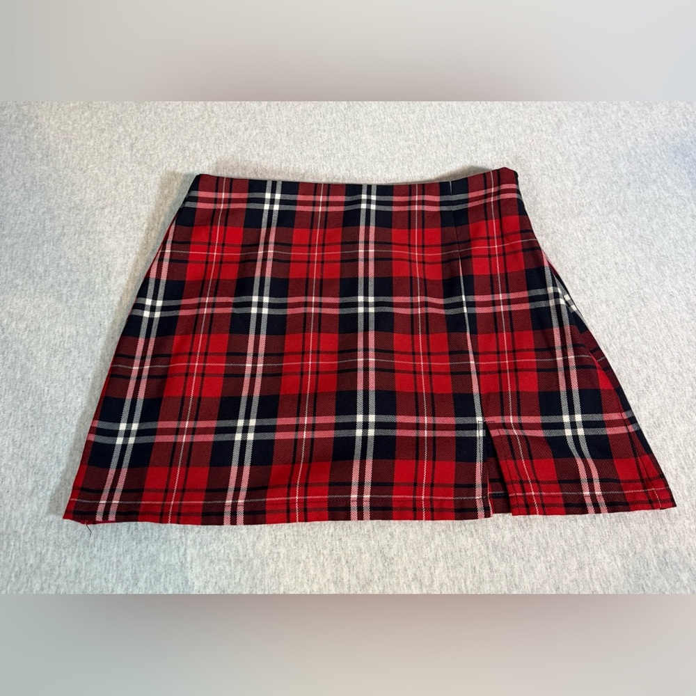 Sincerely‎ Jules Red, Black & White Plaid Mini Skirt ❤️🖤✨
